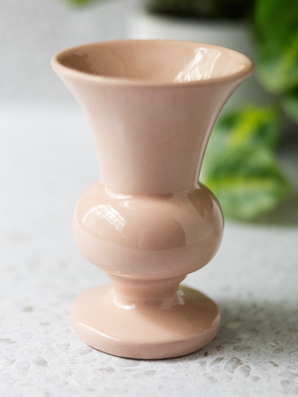 Vintage pink mid-century modern pottery ceramic vase marked 109 height 5 inches